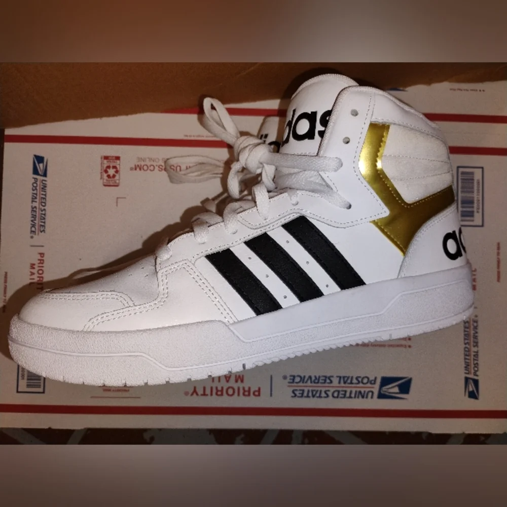 Adidas High tops Sneakers - Picture 1 of 5